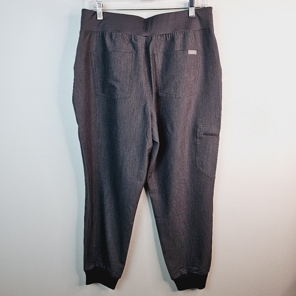 FIGS Gray Zamora Jogger Style Scrub Pants for Women, size Large - Picture 9 of 15